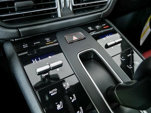 New 2026 Porsche Macan Turbo image 18