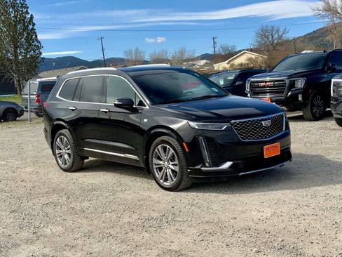 Used 2020 Cadillac XT6 Premium Luxury w/ Platinum Package AWD/4WD image 7