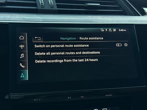 Used 2019 Audi e-tron Prestige image 46