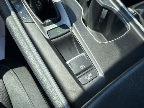 Used 2018 Honda Accord LX image 21