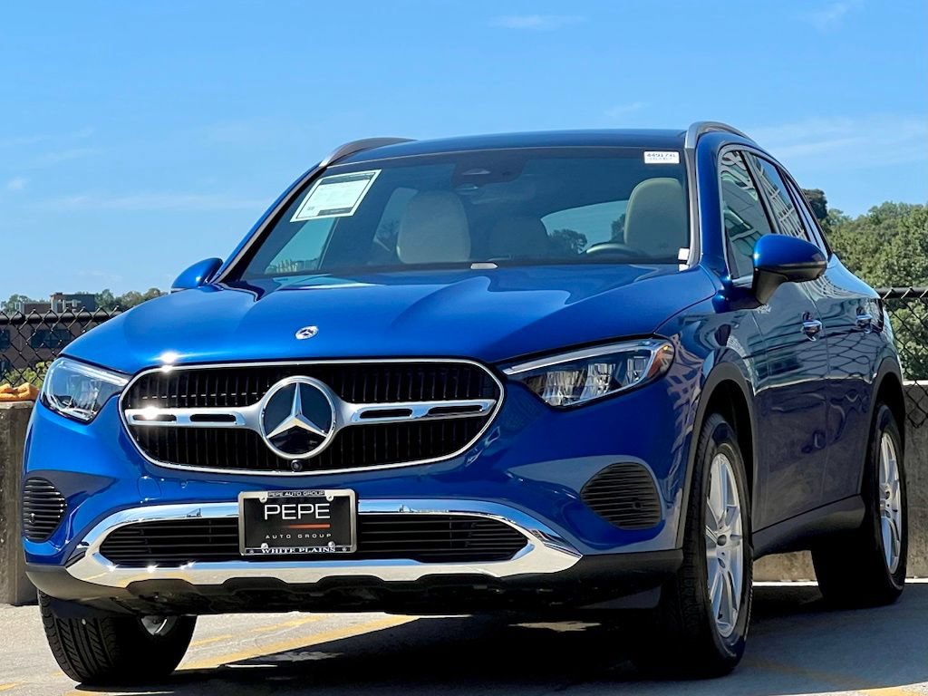 Certified 2026 Mercedes-Benz GLC 300 4MATIC image 4
