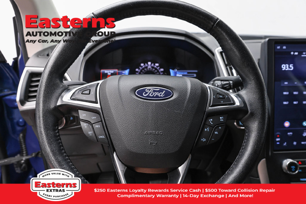 Used 2023 Ford Edge SEL AWD/4WD image 11