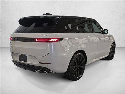 New 2026 Land Rover Range Rover Sport Dynamic SE image 5
