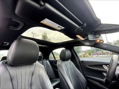 Used 2019 Mercedes-Benz E 300 image 13