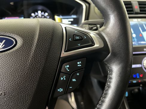 Used 2019 Ford Fusion Energi Titanium FWD image 35