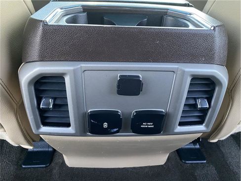 Used 2018 Ford F150 Lariat image 18