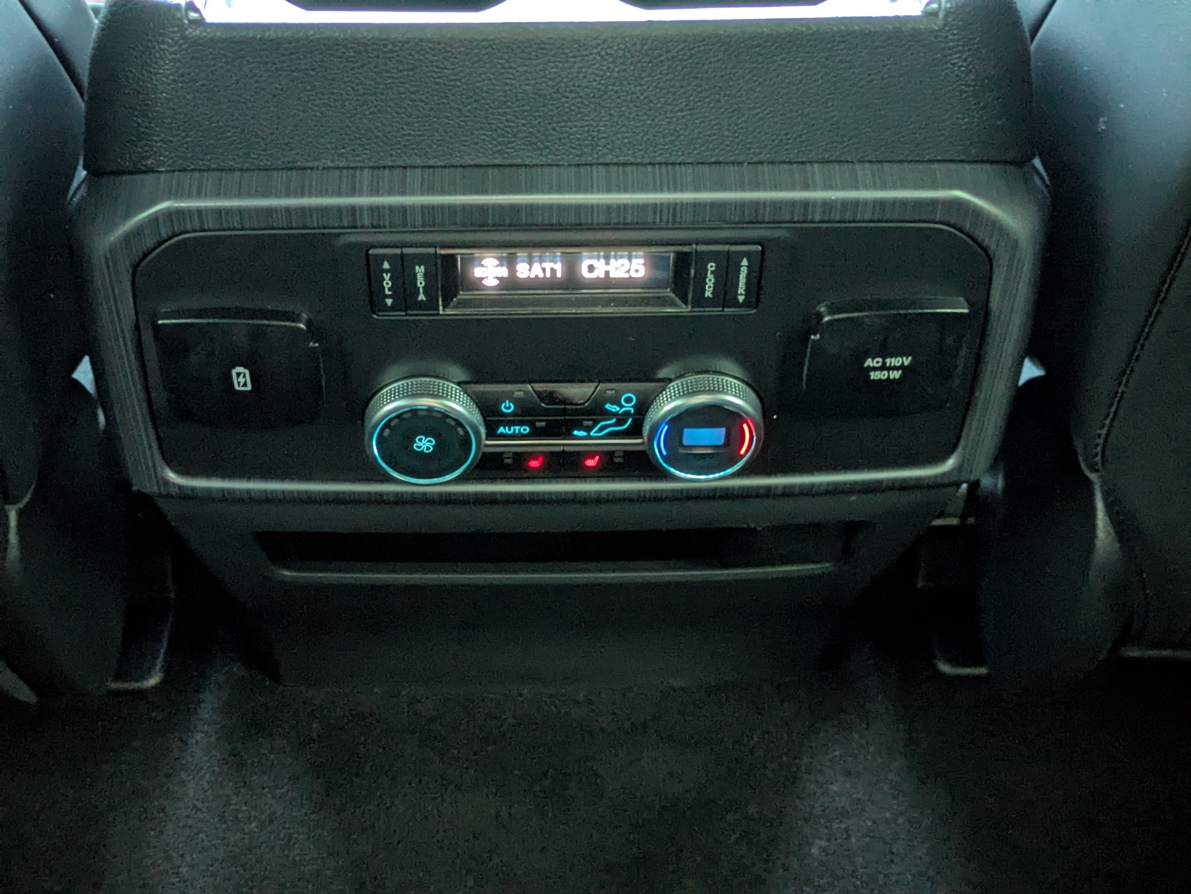 Used 2023 Ford Expedition Platinum AWD/4WD image 36
