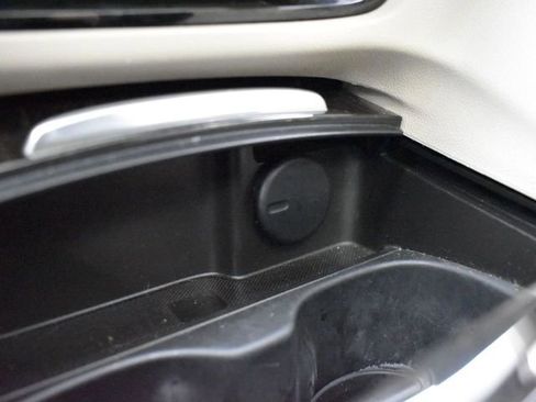 Used 2018 Buick Regal Essence w/ Driver Confidence Package #1 image 24