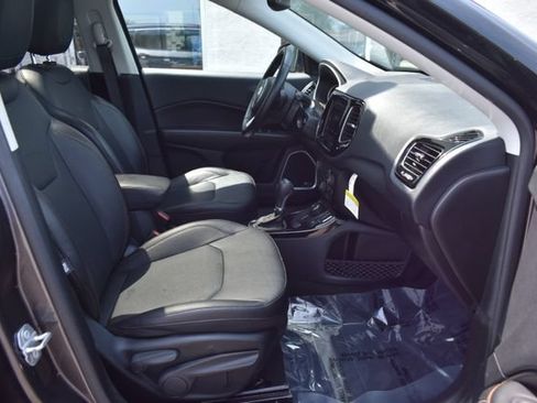 Used 2021 Jeep Compass Limited w/ Sun and Sound Group AWD/4WD image 43