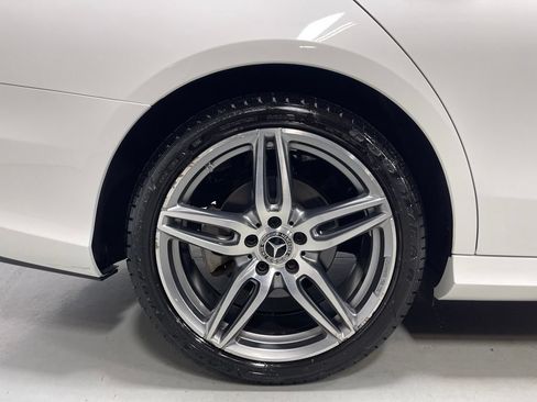 Certified 2017 Mercedes-Benz E 300 4MATIC image 15