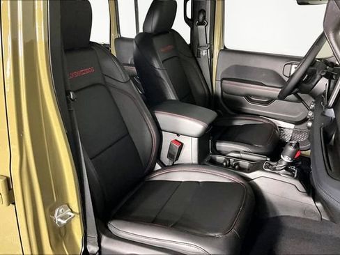 New 2026 Jeep Wrangler Unlimited Rubicon AWD/4WD image 11