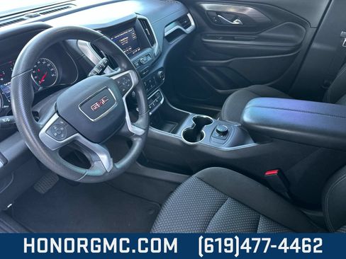Used 2024 GMC Terrain SLE FWD image 12