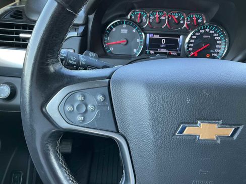 Used 2019 Chevrolet Suburban LT AWD/4WD image 10