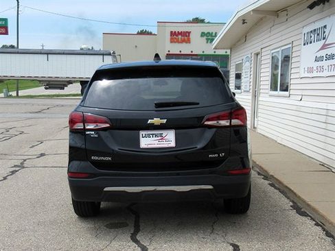 Used 2023 Chevrolet Equinox LT w/ Driver Convenience Package image 8