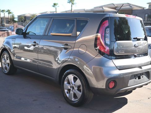 Used 2018 Kia Soul w/ Convenience Package FWD image 8