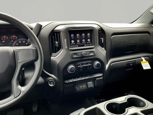 Used 2022 Chevrolet Silverado 1500 Custom AWD/4WD image 10