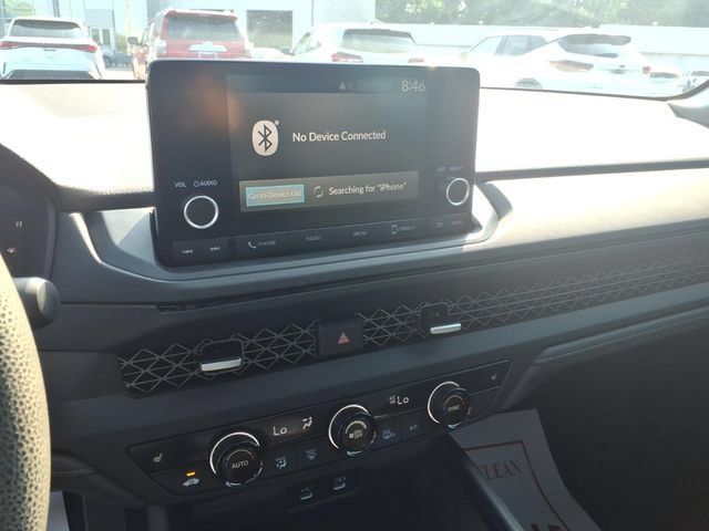 Used 2025 Honda Accord SE image 16