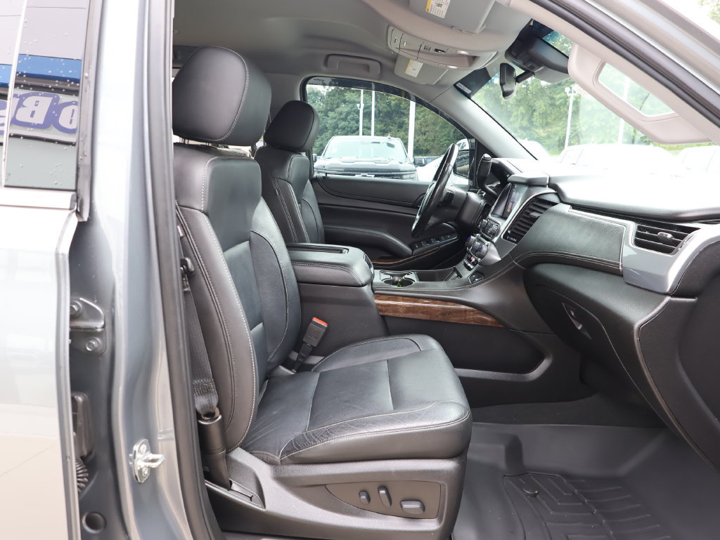 Certified 2019 Chevrolet Tahoe LT w/ Luxury Package AWD/4WD image 41
