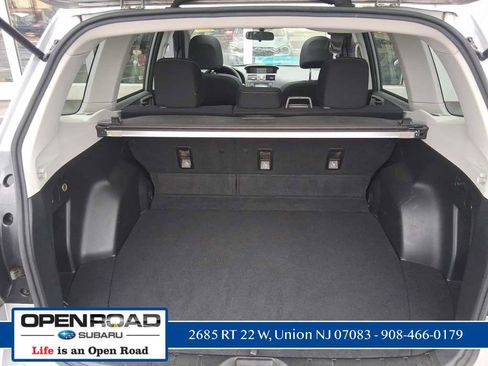 Used 2015 Subaru Forester 2.5i Premium w/ All-Weather Package image 9
