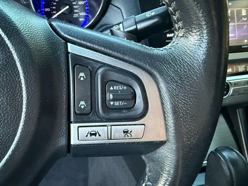 Used 2017 Subaru Legacy 2.5i Limited AWD/4WD image 33