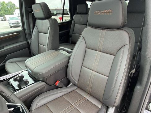 New 2026 Chevrolet Tahoe High Country w/ Sun And Tow Package AWD/4WD image 5