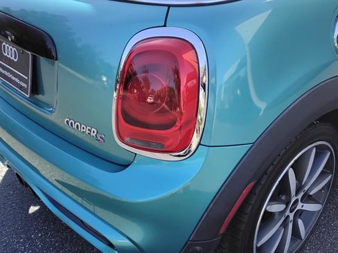Used 2017 MINI Cooper S image 10
