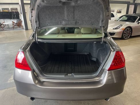 Used 2006 Honda Accord EX-L image 50