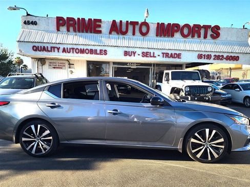 Used 2020 Nissan Altima 2.5 SR image 1