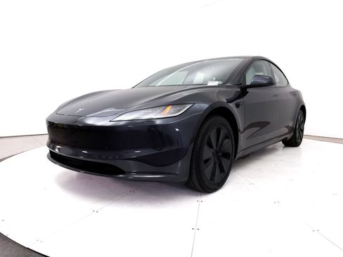 Used 2025 Tesla Model 3 Long Range RWD image 14