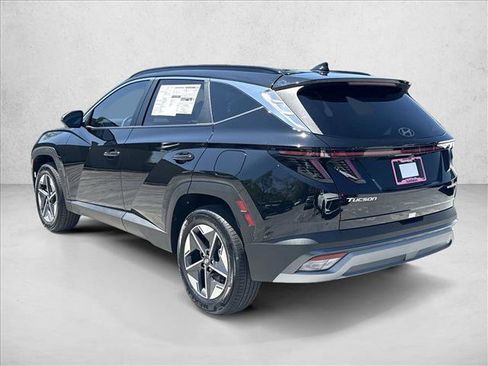 Certified 2025 Hyundai Tucson SEL image 9
