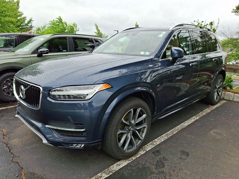 Used 2019 Volvo XC90 T6 Momentum w/ Protection Package Premier AWD/4WD image 3