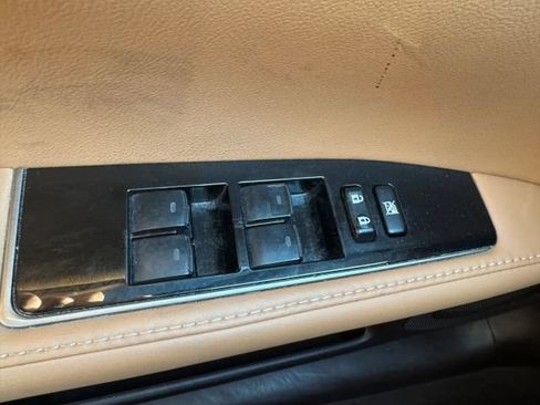 Used 2016 Lexus ES 350 w/ Luxury Package w/Wood Trim FWD image 13