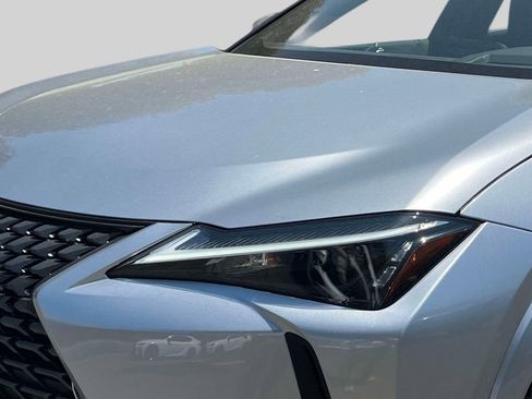 New 2026 Lexus UX 300h AWD image 8