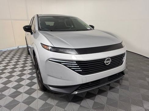 Used 2025 Nissan Murano SV FWD image 8