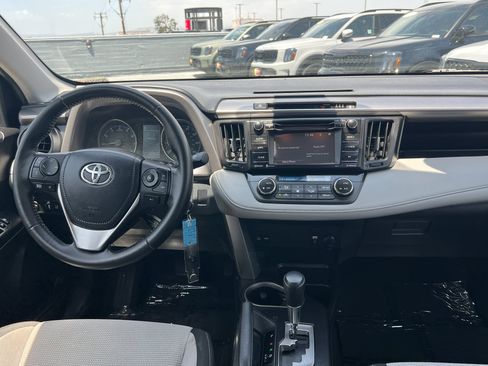 Used 2017 Toyota RAV4 XLE w/ Carpet Mat Package FWD image 19