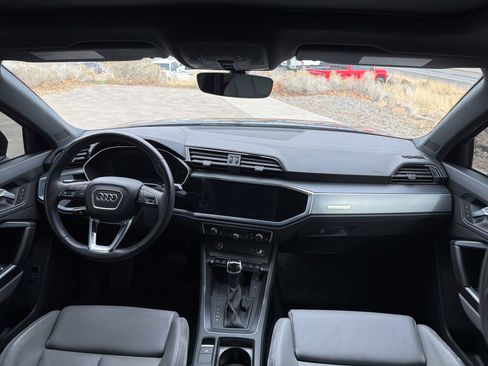Used 2021 Audi Q3 2.0T Premium Plus w/ Premium Plus Package image 10