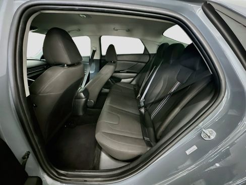 Used 2022 Hyundai Elantra SEL FWD image 28