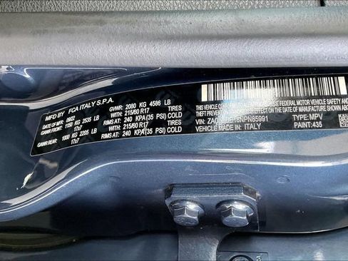 Used 2022 Jeep Renegade Latitude AWD/4WD image 14