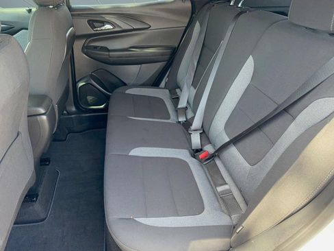 Used 2025 Chevrolet TrailBlazer LS w/ LS Convenience Package FWD image 24