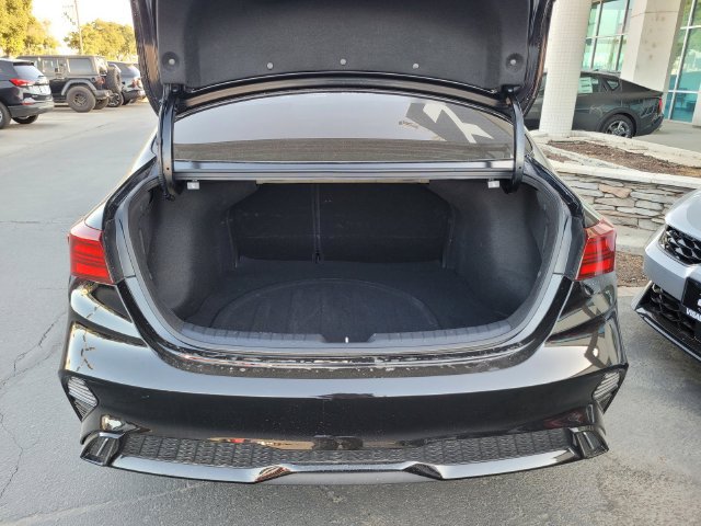 Certified 2023 Kia Forte GT-Line FWD image 28