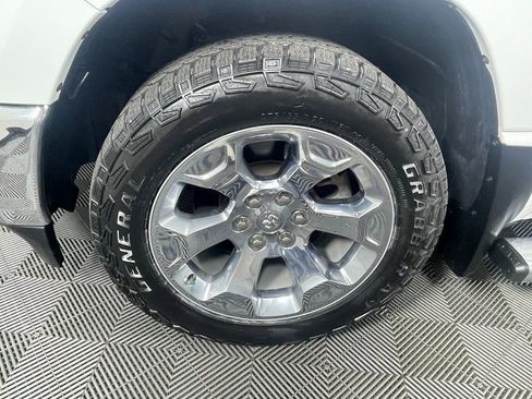 Used 2019 RAM 1500 Big Horn image 11