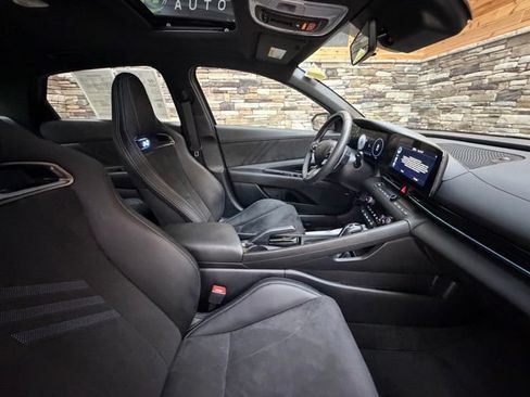 Certified 2025 Hyundai Elantra N FWD image 16