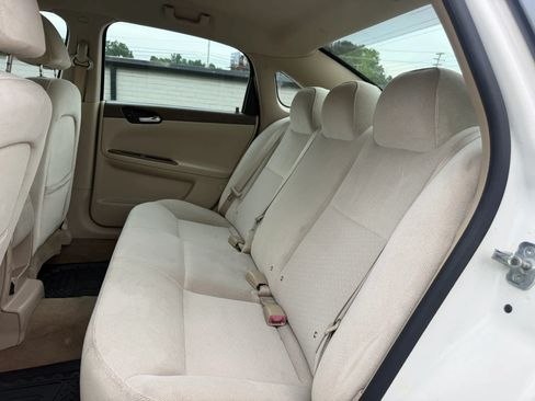 Used 2007 Chevrolet Impala LS FWD image 11