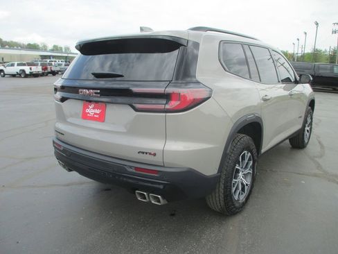 Used 2026 GMC Acadia AT4 w/ Super Cruise Package image 6