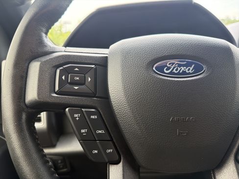 Used 2019 Ford F150 XLT w/ Equipment Group 302A Luxury AWD/4WD image 9