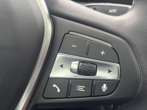 Used 2023 BMW i4 eDrive35 image 10