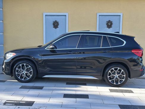 Used 2021 BMW X1 xDrive28i AWD/4WD image 3