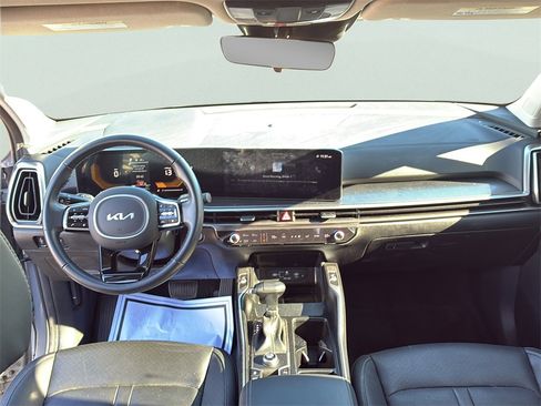 Certified 2025 Kia Sorento S image 24