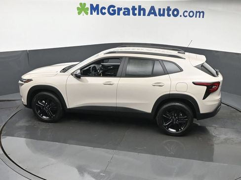 New 2026 Chevrolet Trax ACTIV w/ Driver Confidence Package FWD image 23