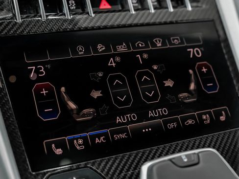 Used 2020 Lamborghini Urus image 34